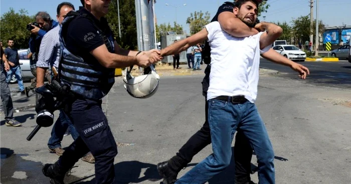 Protest profesori Diyarbakir Turcia politie violente FOTO AFP