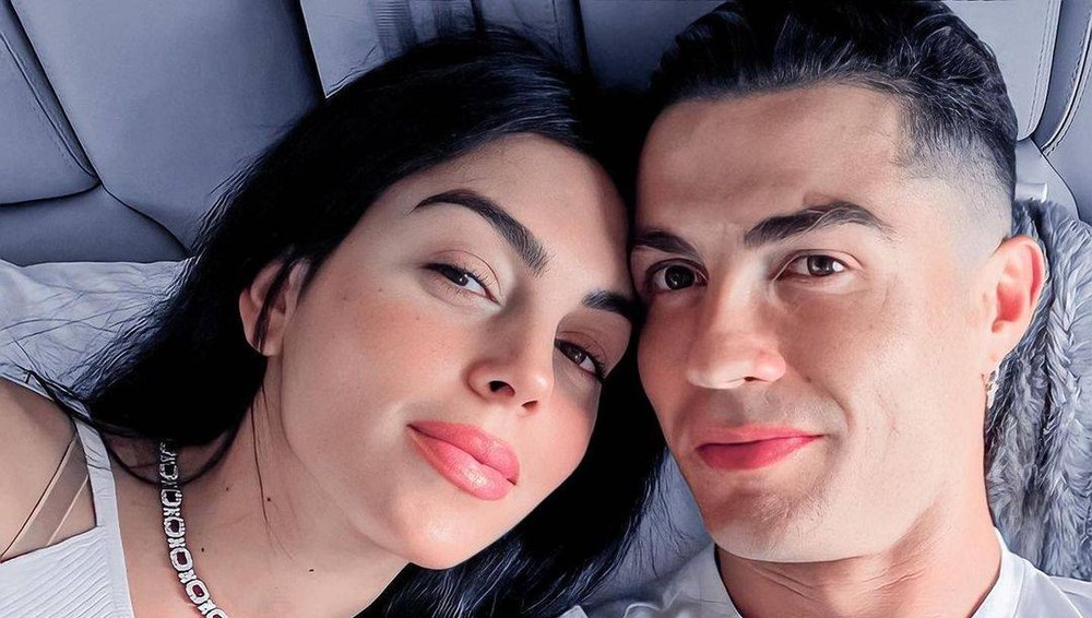 Revolta fanilor după ce iubita lui Ronaldo a apărut sub un munte de bijuterii. Opulență!