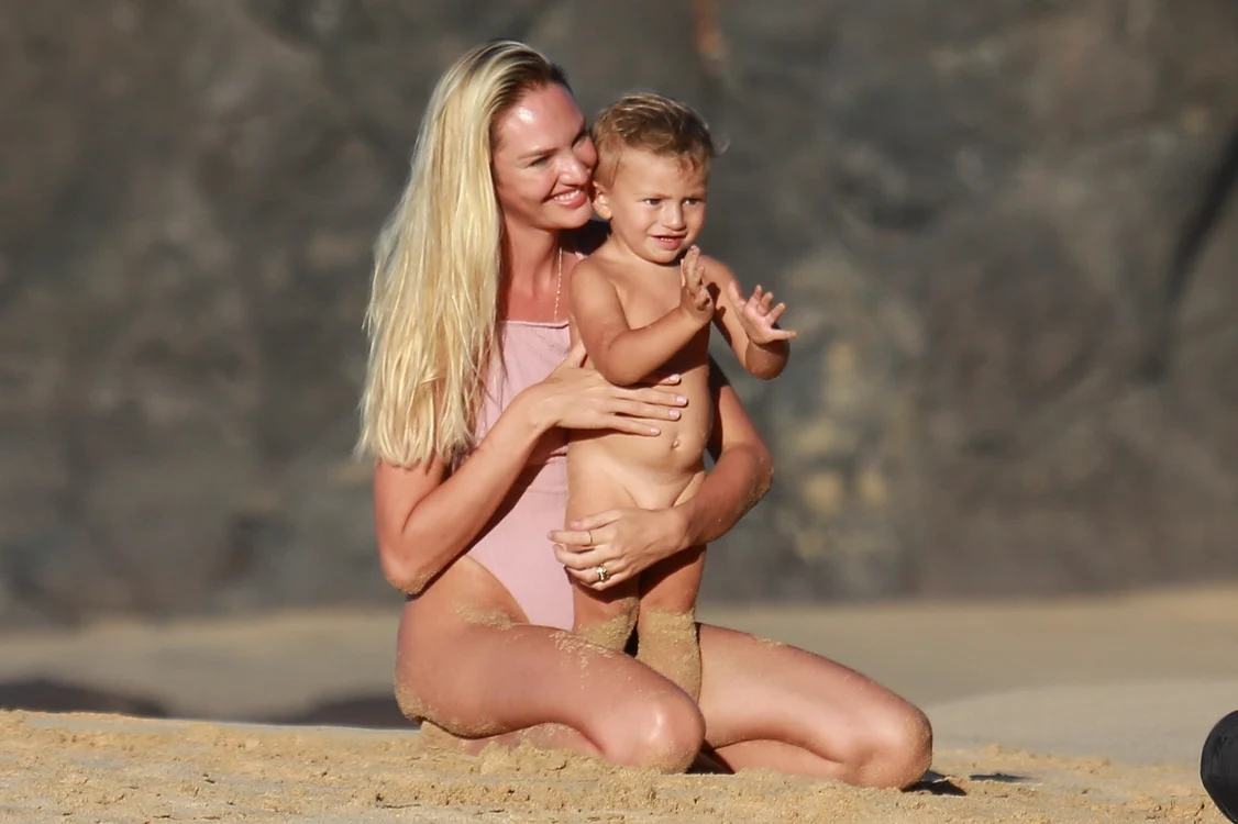 *EXCLUSIVE* Candice Swanepoel spends her holidays in a bikini jpeg