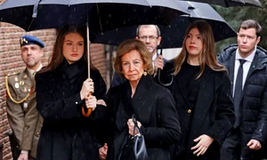 Regina Sofia cu nepoatele Leonor și Sofia GettyImages 2256718888 jpg