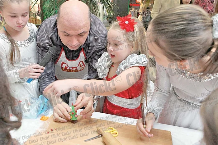 Constantin Zamfirescu şi Mariana au făcut echipă bună la gătit (Fotografii: Sever Gheorghe)