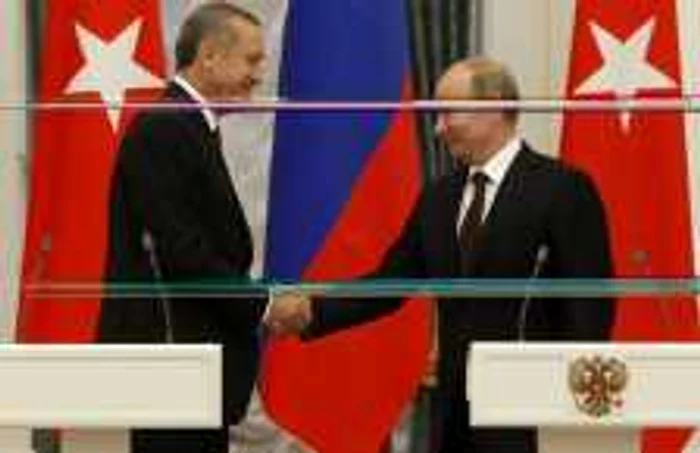 Vladimir Putin (dreapta) şi Recep Tayyip Erdogan s-au întâlnit şi în iulie, la Kremlin. FOTO: Reuters