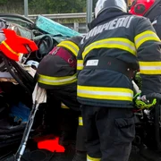 accident pe a1 aproape de sibiu FOTO ISU Sibiu jpeg