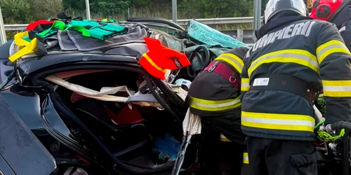 accident pe a1 aproape de sibiu FOTO ISU Sibiu jpeg
