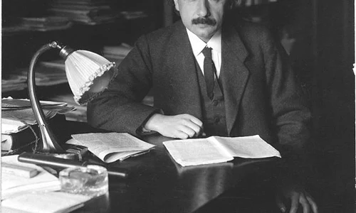 962  15 Einstein 1920 Wikimedia Commons jpg