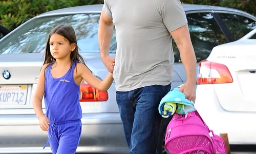Matt Damon Takes His Daughter To A Playdate jpeg