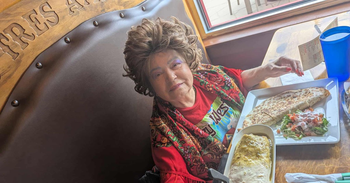 Saveta Bogdan și-a stricat silueta în vacanța de peste Ocean. De ce s-a îngrășat și ce salarii au americanii: „Gata, trec la dietă”