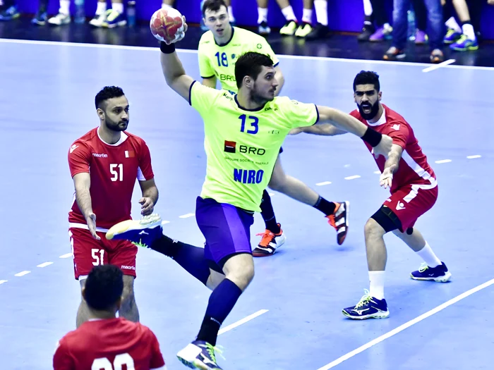 
    Rotaru a fost cel mai bun marcator român cu PortugaliaFoto: Sport Pictures  