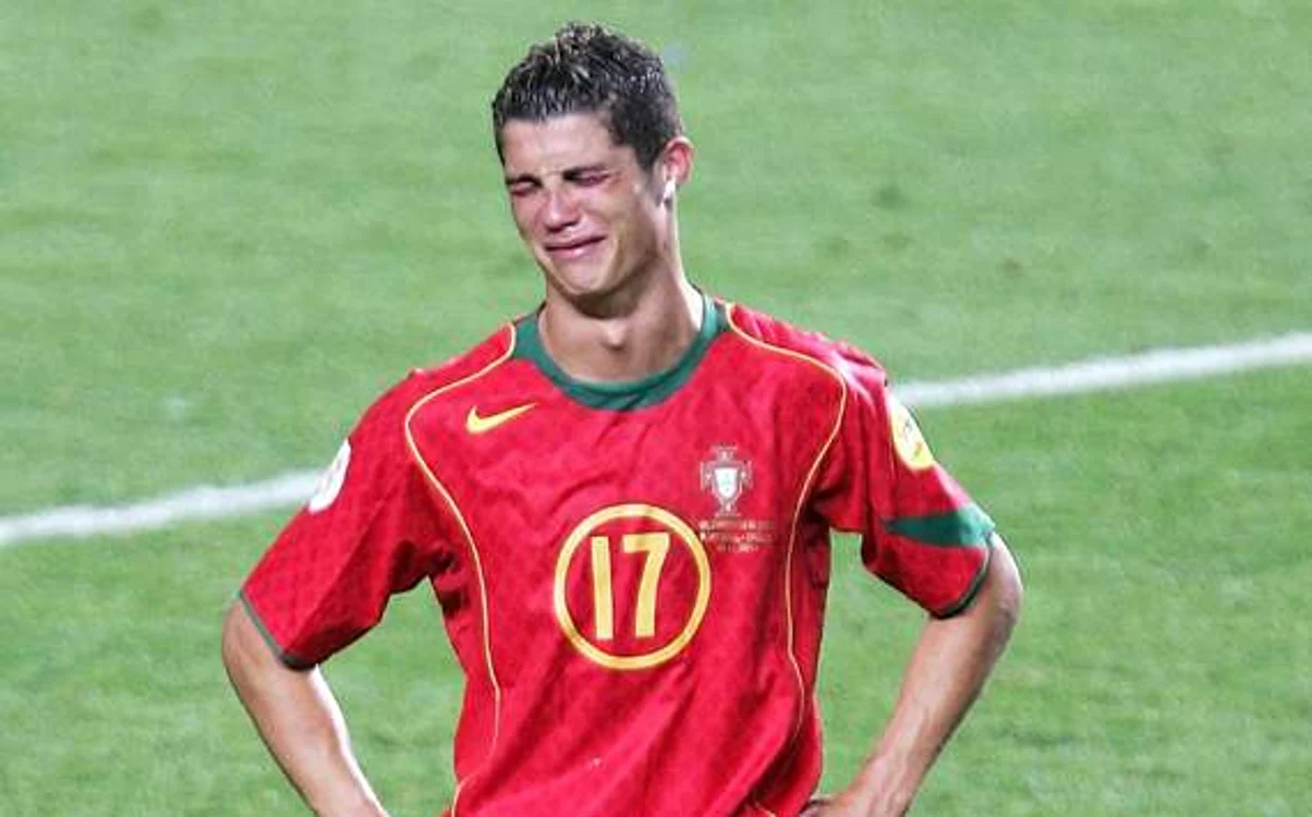 Cristiano Ronaldo, în 2004, după finala cu Grecia