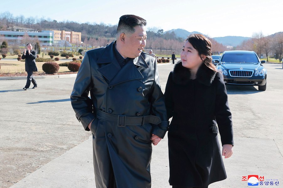Greutatea lui Kim Jong Un, estimată de inteligența artificială. Dictatorul este dependent de țigări și alcool 