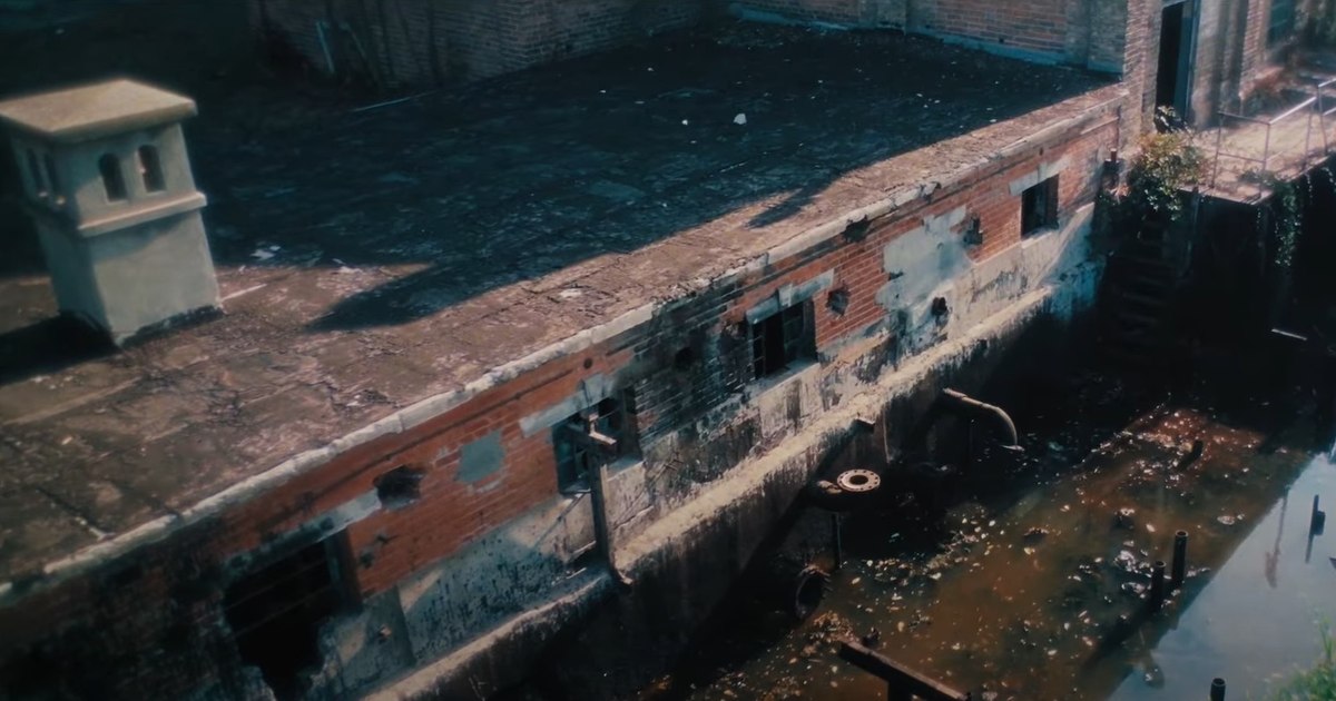 Un teren poluat de 80 de ani, al Oil Terminal, va fi revitalizat pentru dezvoltare urbană. Un teren poluat de 80 de ani, al Oil Terminal, va fi revitalizat pentru dezvoltare urbană.