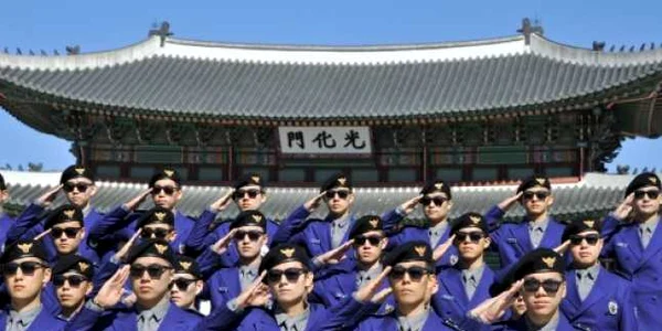politisti gangnam style sursa Getty Images