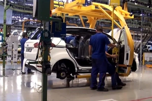 Ford reia activitatea la Craiova de săptămâna viitoare