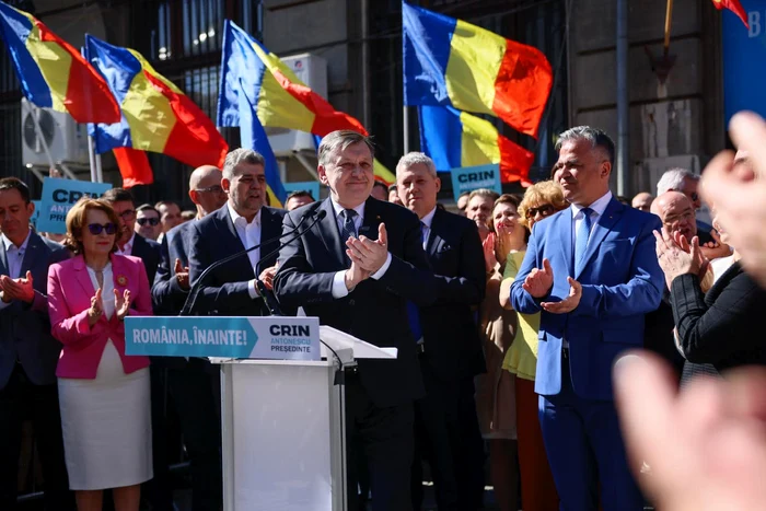 Crin Antonescu, Marcel Ciolacu şi alți lideri ai coaliției în fața BEC