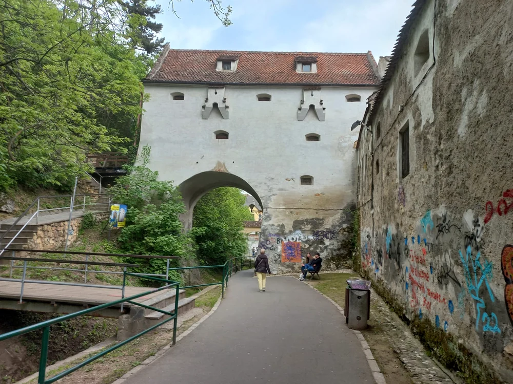 Zona După Ziduri din Brașov este plină de graffiti FOTO Ioan Buciumar
