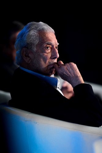 Mario Vargas Llosa și Isabel Preysler, fosta soție a lui Julio Iglesias. FOTO: Getty Images