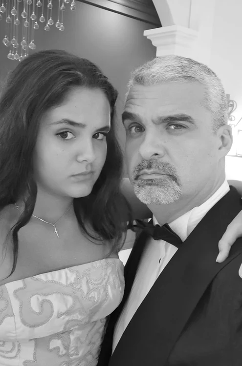 Dora, fiica lui Aurelian Temisan si a actritei Monica Davidescu arhiva personala (2) jpg