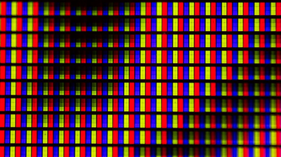 Televizor QLED vs  televizor OLED: care este cea mai bună tehnologie în acest moment? jpeg