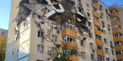 Explozie bloc Rahova FOTO Facebook