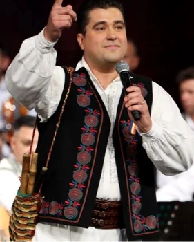 Gelu Voicu (42 de ani) are un program extrem de încărcat și încearcă să se disciplineze puțin în privința alimentației