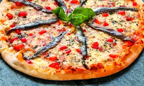 pizza cu ansoa jpeg