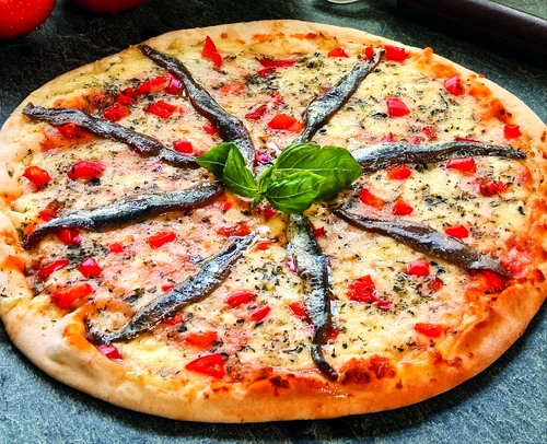 pizza cu ansoa jpeg