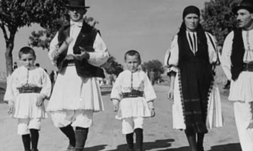 tarani romani 100 jpg