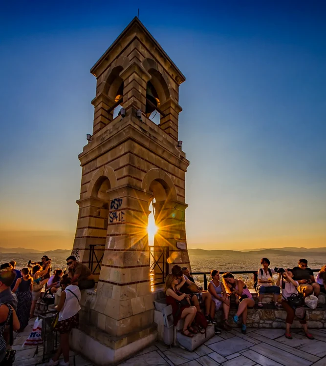 Apus de soare de pe Dealul Lycabettus din Atena Grecia Foto Vagabond with bike dms
