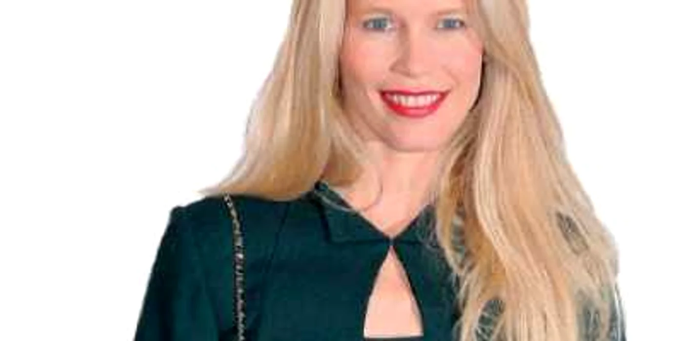 Categoria vip: Claudia Schiffer mănâncă trei mese pe zi