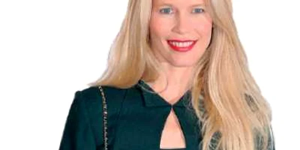 Categoria vip: Claudia Schiffer mănâncă trei mese pe zi