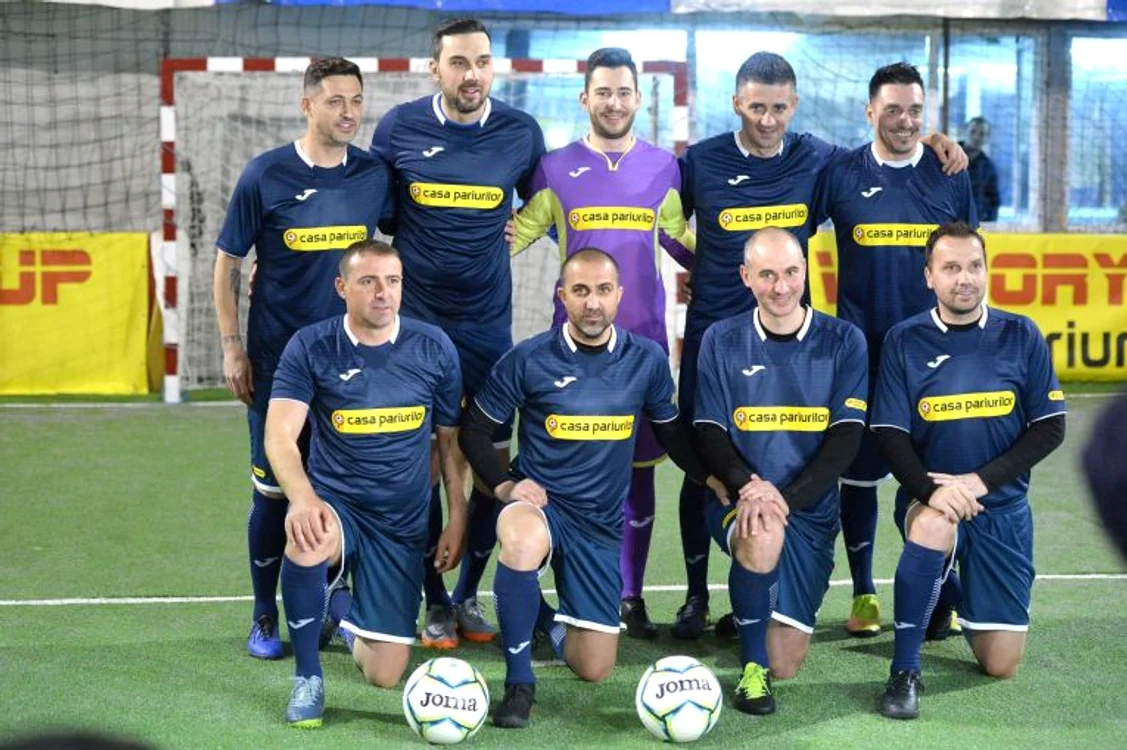 
    Petre Marin, Mirel Rădoi și ceilalți UEFAntastici, sunt campioni la minifotbal  