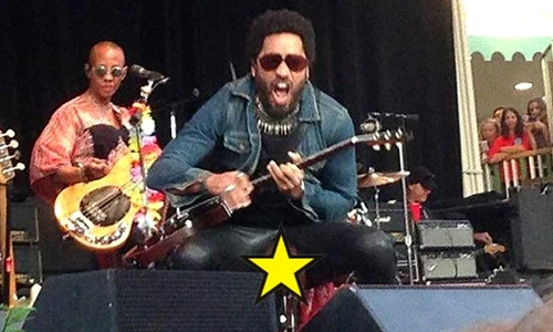 lenny kravitz nsfw pants rip waredrobe malfunction aug 2015 billboard 650 censored jpeg