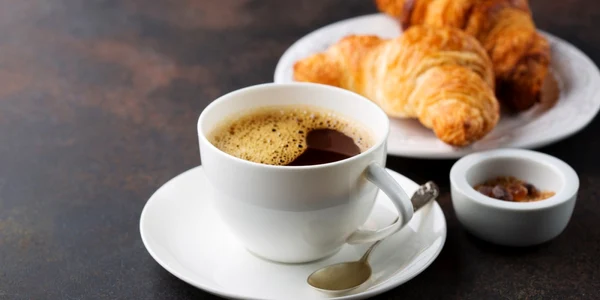 cafea mic dejun foto shutterstock