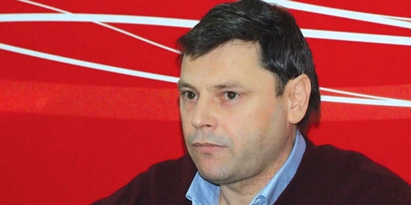 Protestul lui Florin Cazacu, primarul din Brad, se va desfăşura în biroul său