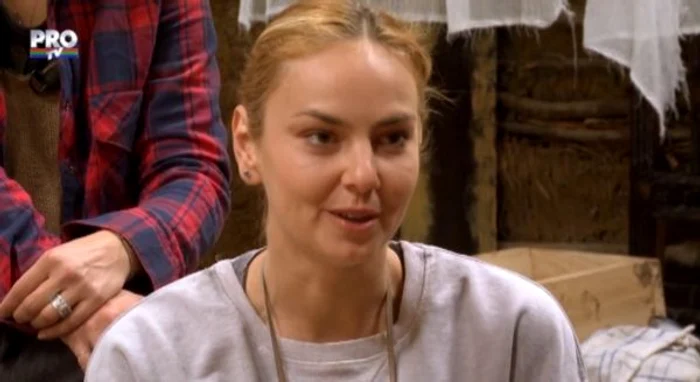 &quot;Ferma Vedetelor&quot; - Roxana Ionescu a ajuns din nou la duel