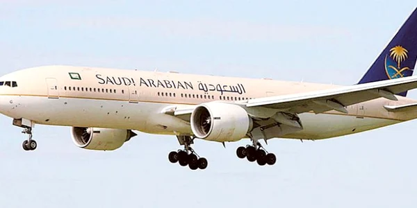 Avion apartinand unei companii aeriene saudite FOTO Gulf News