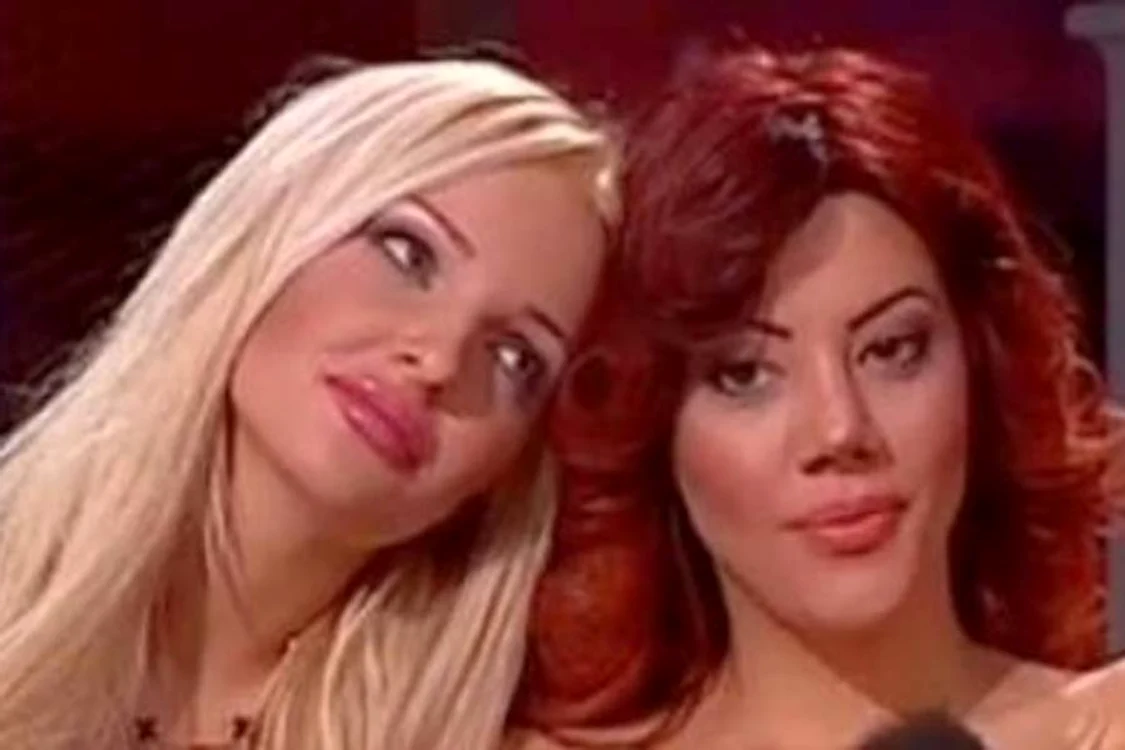 
    Denisa şi Carla au devenit foarte bune prietene  