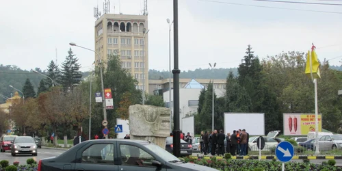 Sensul giratoriu de la intersecţia Bulevardului Tudor Vladimirescu cu strada General Magheru a fost inaugurat