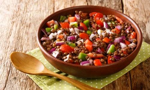 Salata de linte  Sursa foto shutterstock 2080651627 jpg