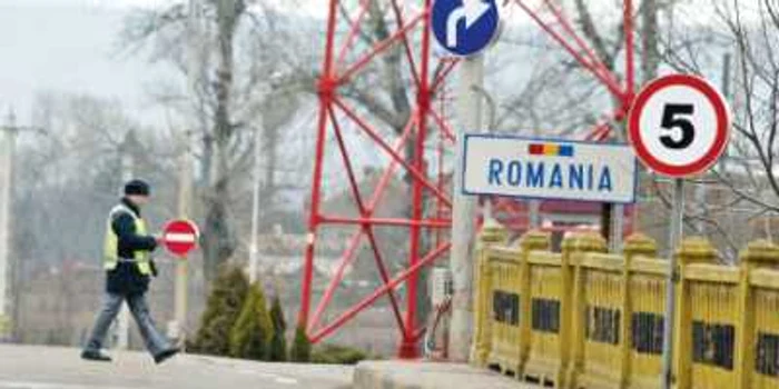 Gardul de sârmă  ghimpată dintre România  şi Republica Moldova  a fost amplasat după  cel de-al Doilea Război Mondial  