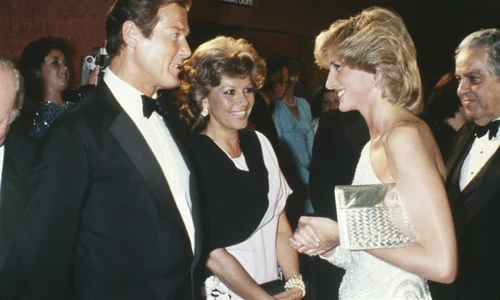 Roger Moore, Getty (1) jpg
