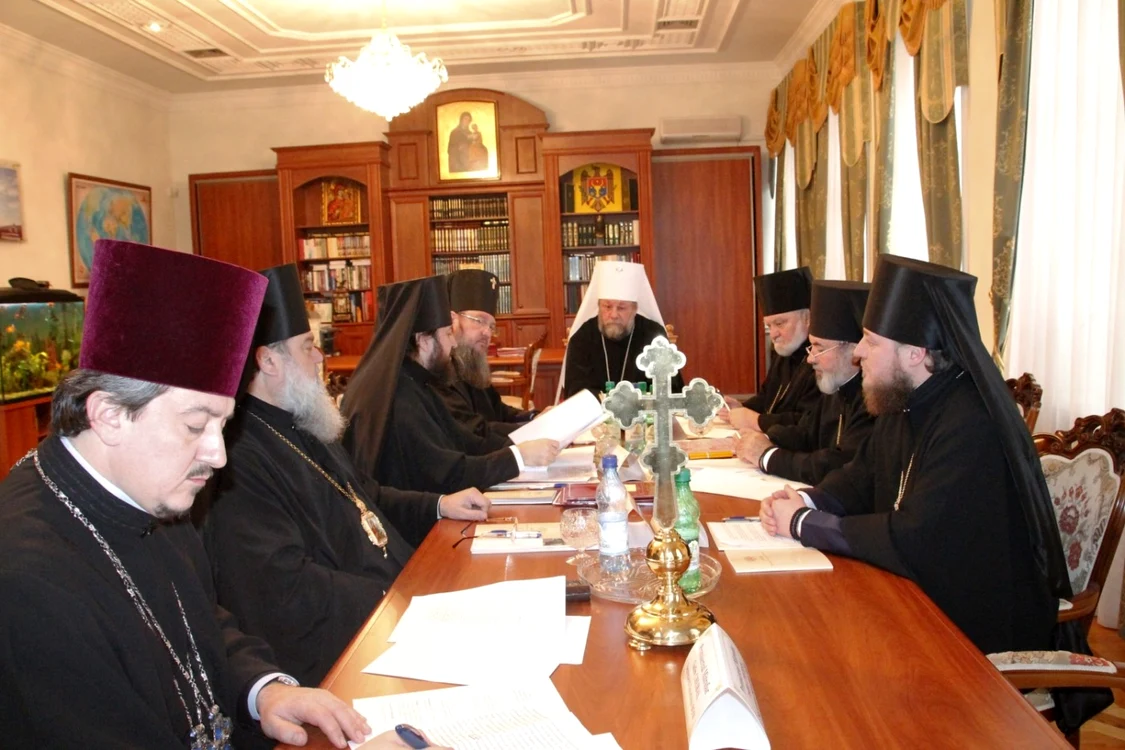 Şedinţa Sinodului Bisericii Ortodoxe din Moldova. FOTO: www.mitropolia.md