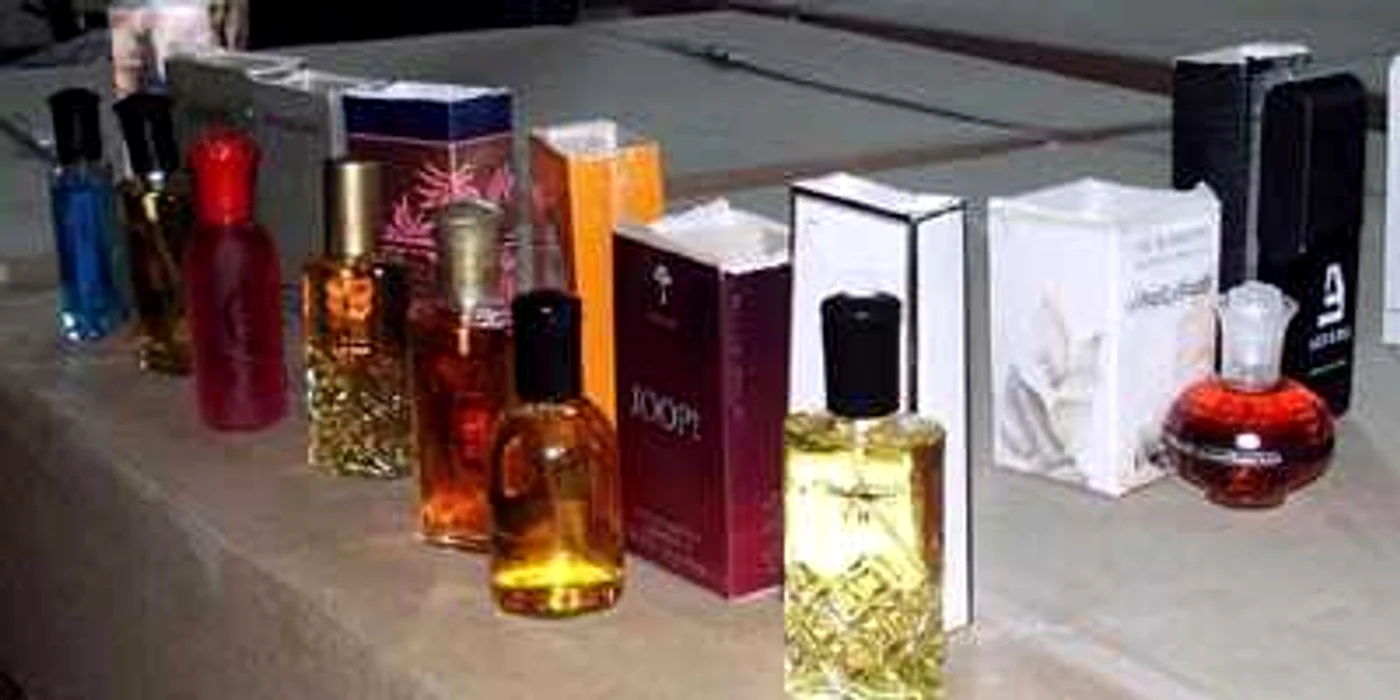 Parfumurile au fost confiscate