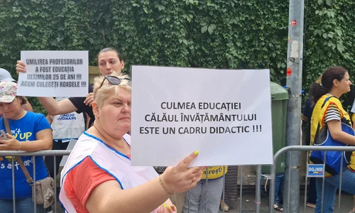 Protest sindicalisti educatie 12 aug 2025 Foto FSI spiru haret jpg