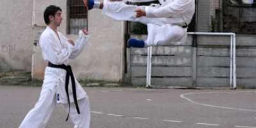 Neamţ: PORTRET: Dan Aanicăi: Luptătorul care a regizat un film pentru Dakino