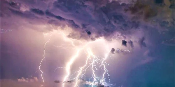 furtuna averse prognoza meteo fulgere jpeg