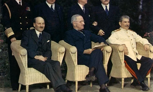 Clement Attlee, Harry S Truman, și Joseph Stalin la Potsdam jpg