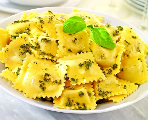 ravioli cu sos pesto jpeg