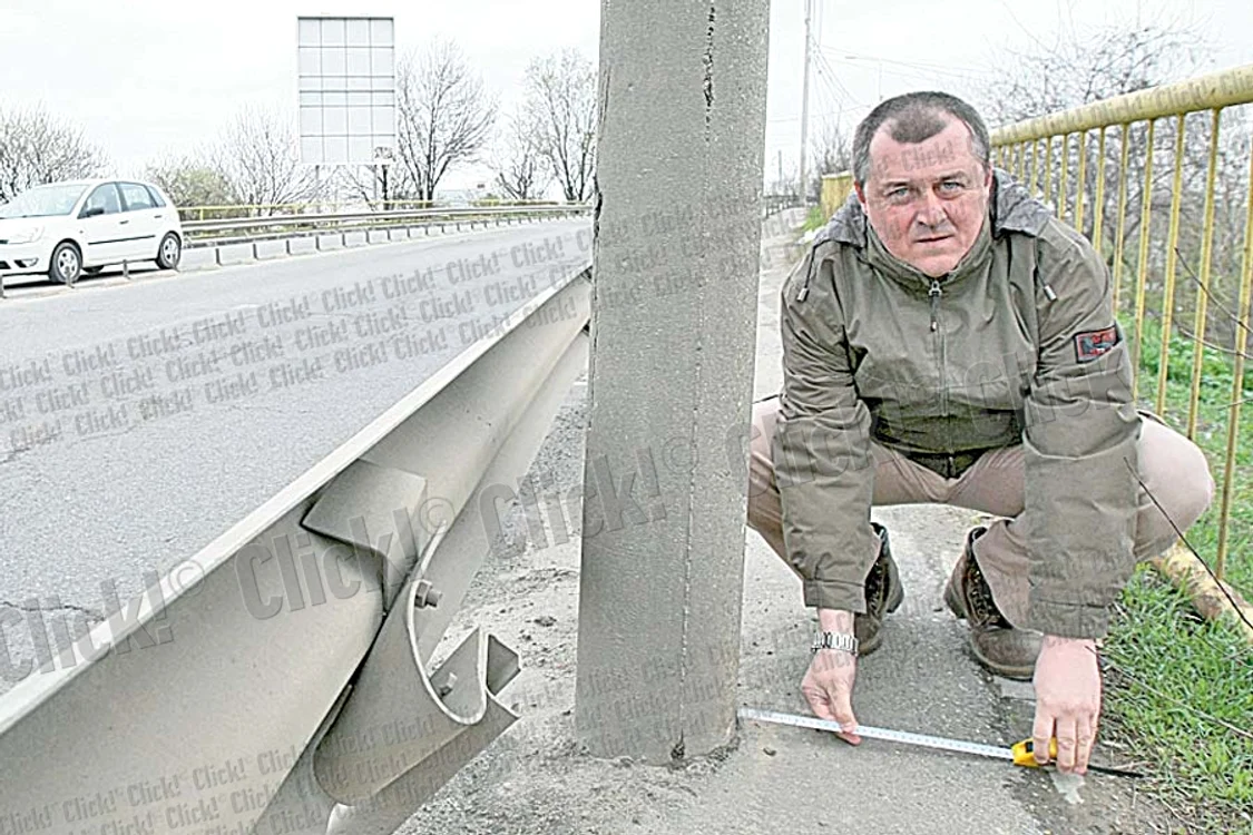 1. Calea Victoriei nr. 133: Este cel mai îngust trotuar din oraş, are numai 50 cm,  iar parcurgerea lui  necesită calităţi de  gimnast sau echilibrist (Fotografii: Dorin Constanda)