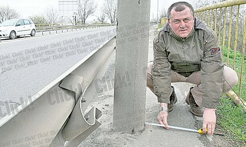 1  Calea Victoriei nr  133: Este cel mai îngust trotuar din oraş, are numai 50 cm,  iar parcurgerea lui  necesită calităţi de  gimnast sau echilibrist (Fotografii: Dorin Constanda) jpeg
